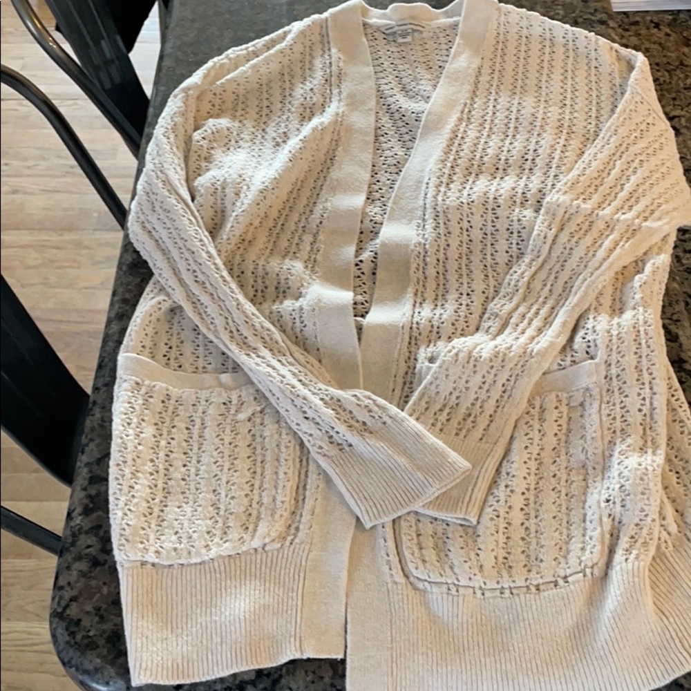 American Eagle sweater